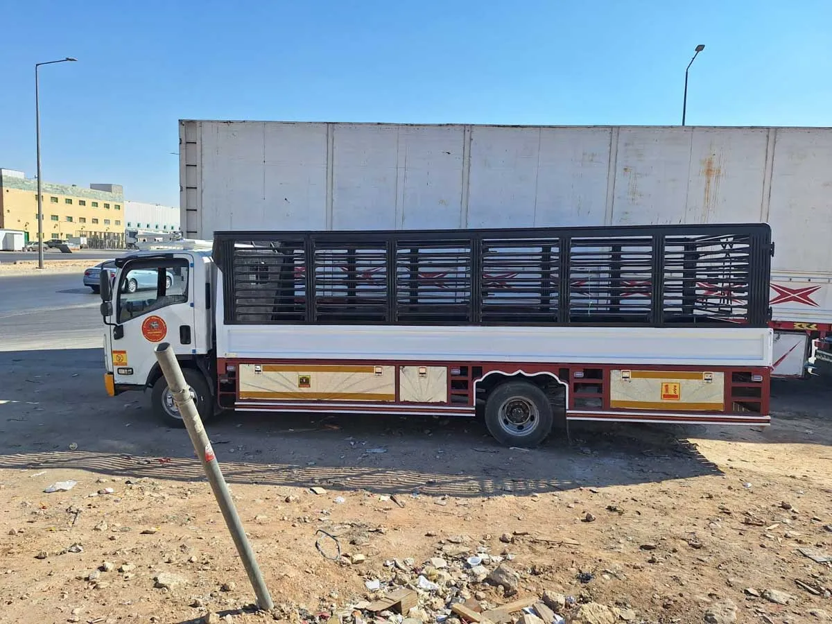 صناديق دينات الرياض | ورشة حدادة الصقر الجارح لتفصيل وبيع صناديق دينا وصناديق سيارات في الرياض